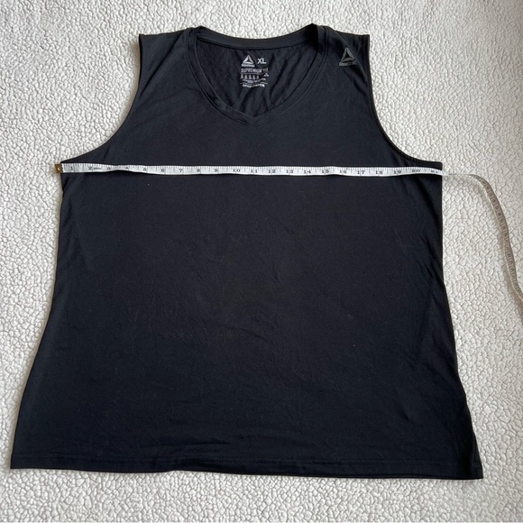 Reebok Women’s Muscle Tee - Picture 7 of 8